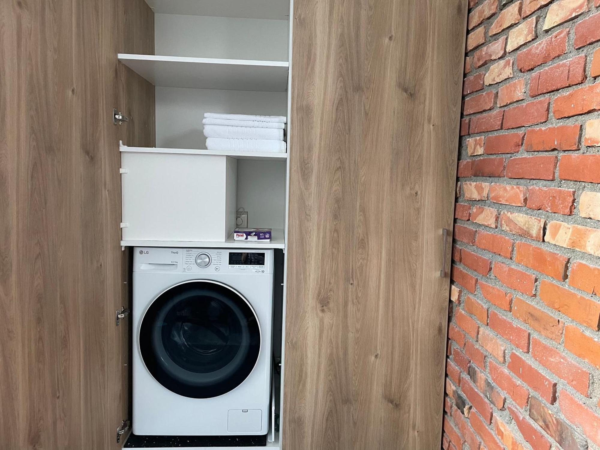 Apartment Krantine - Self Check In Kaunas Esterno foto